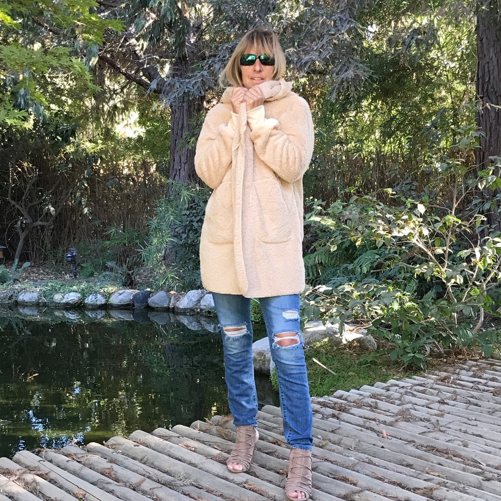 SMALL Plush Cozy Tan Open Front Hooded Cardi - Picture 6 of 8